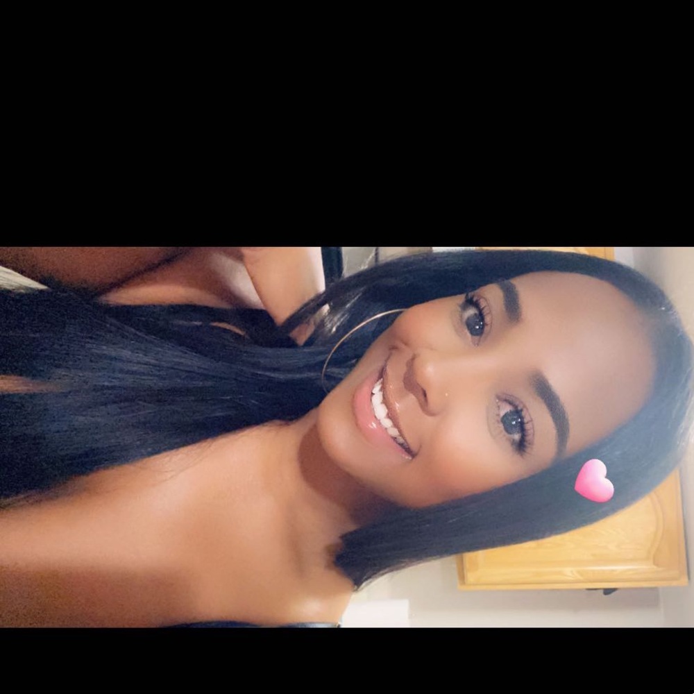 Meet your Posher, Jamilet